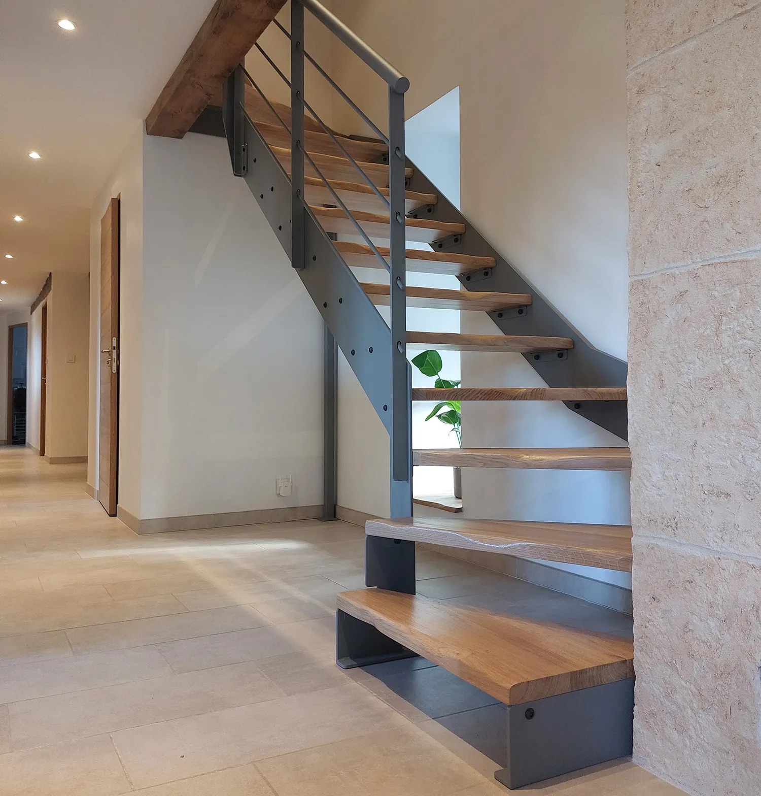 Détail de métallerie fine associé à un projet intérieur
