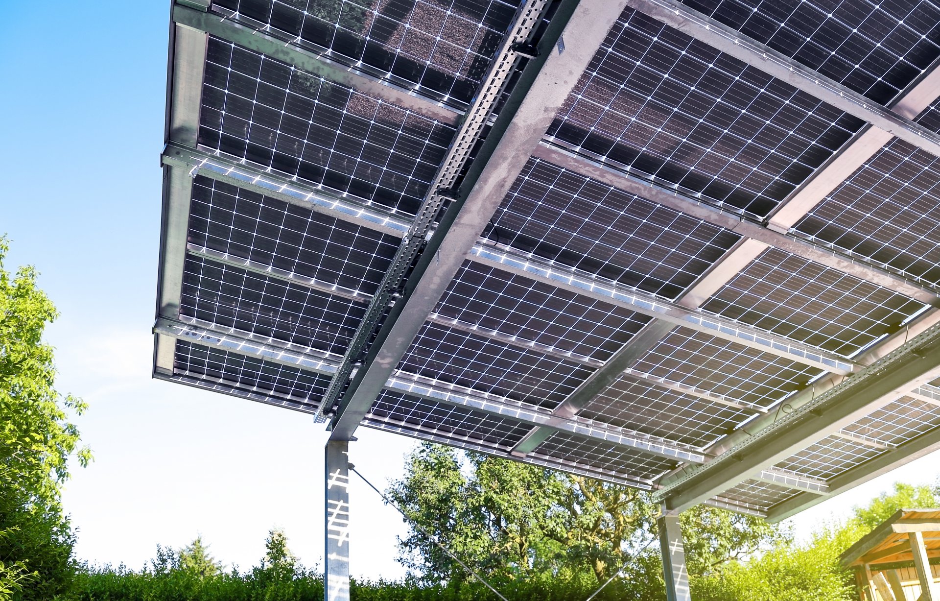 Structure métallique pour ombrière solaire